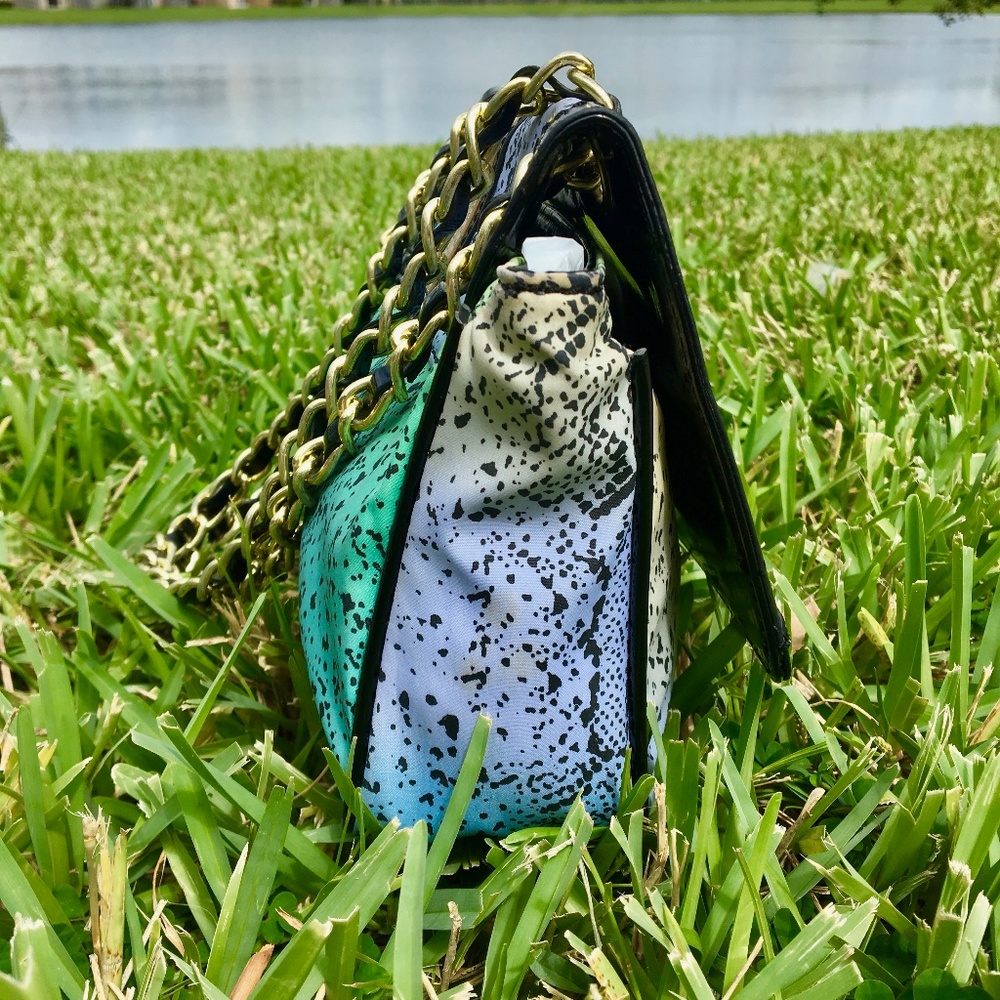 - ❌❌ SOLD ❌❌ Snakeskin Chain Purse Bag - Picture 4 of 8